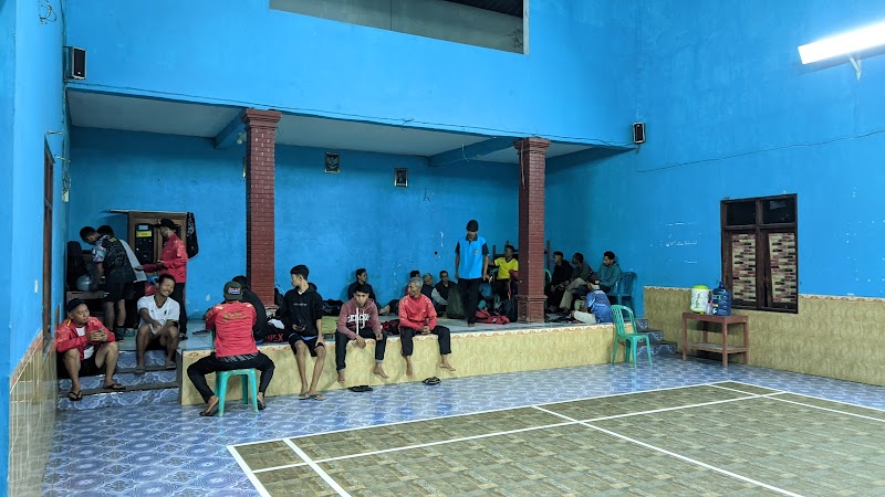 gedung badminton dukuh (1) in Kab. Karanganyar