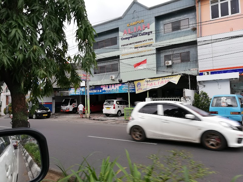 Inixindo Makassar (2) in Kota Makassar