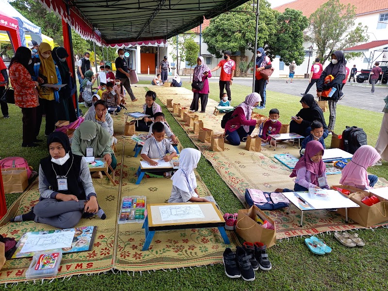 Kursus Melukis Mewarnai Tsary Art Studio (2) in Kota Yogyakarta
