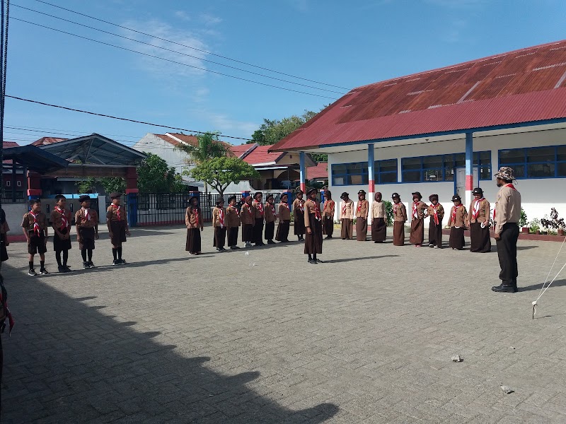 Foto dan Aktivitas Sekolah SD di Mamuju