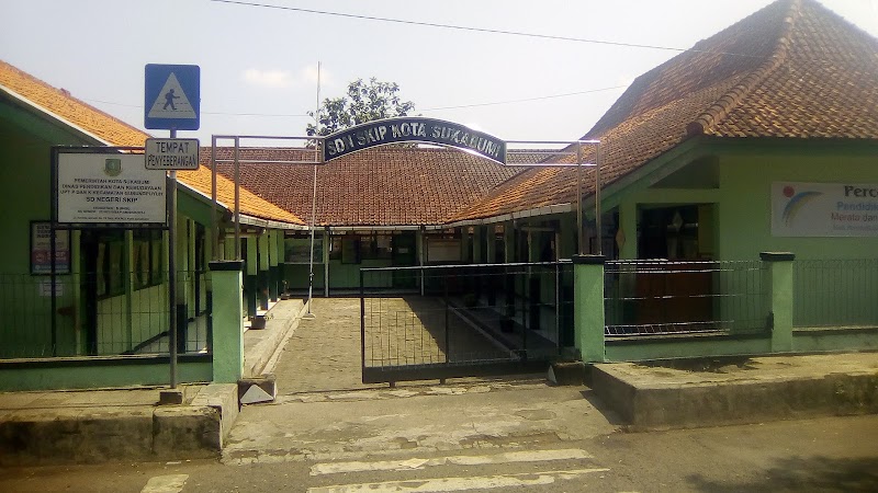 Foto dan Aktivitas Sekolah SD di Sukabumi