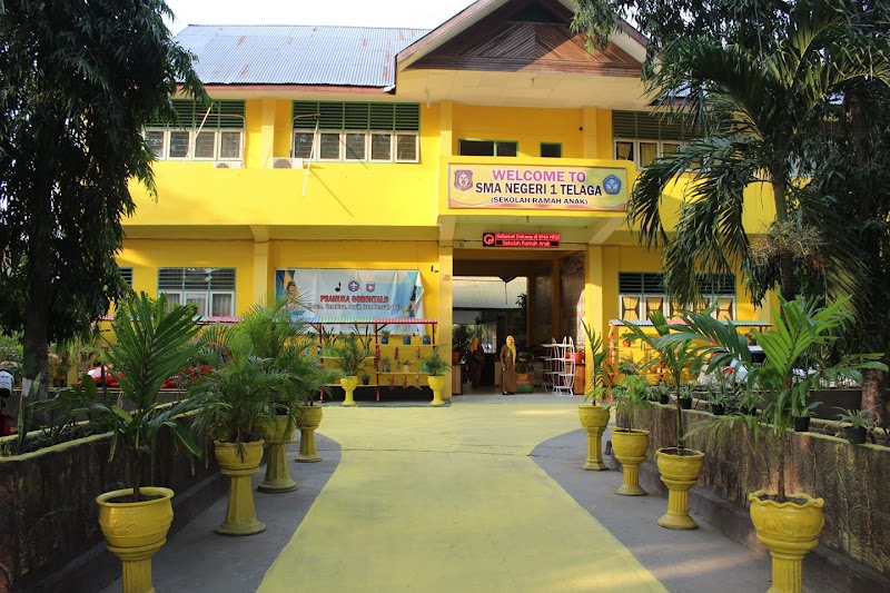 Foto SMA di Kota Gorontalo