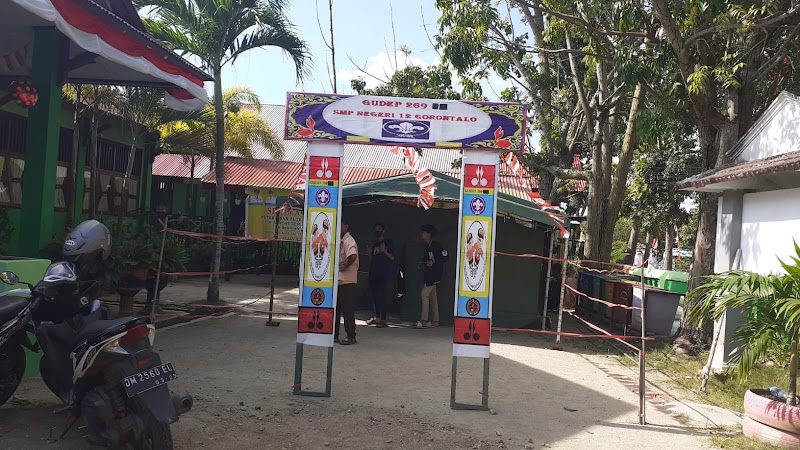 Foto SMP di Kota Gorontalo