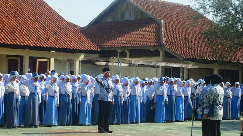 Daftar SMK Terbaik (1) in Kota Pekalongan