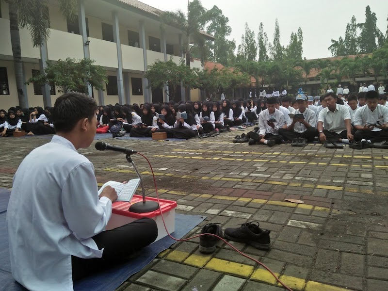 Daftar SMK Terbaik (1) in Kota Tangerang