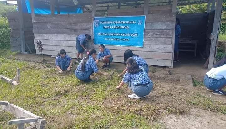 Daftar SMK Terbaik (2) in Kab. Mamasa