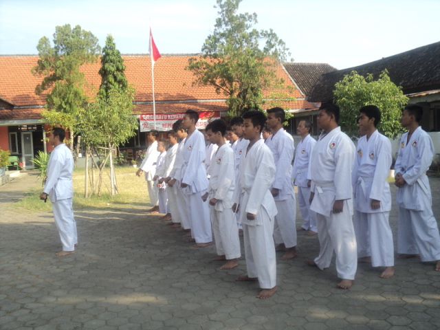 Daftar SMK Terbaik (2) in Kota Madiun