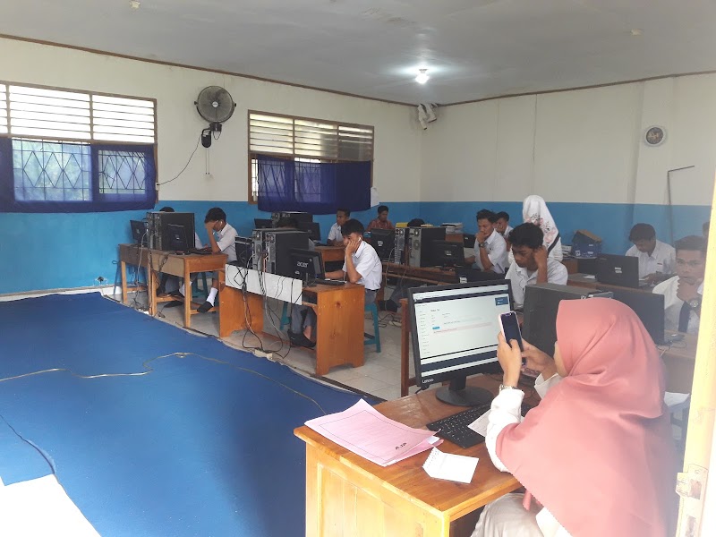 Daftar SMK Terbaik (2) in Kota Palopo