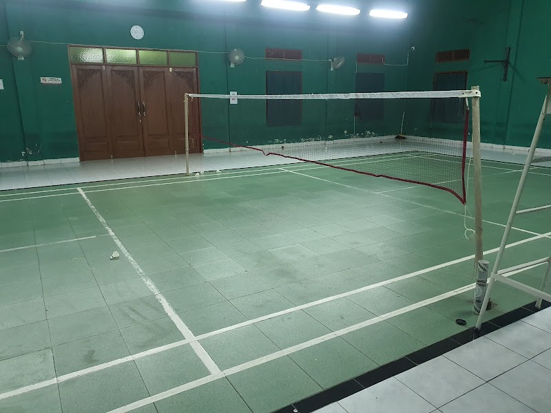 Gor Badminton Kelurahan Karangasem (1) in Kota Surakarta
