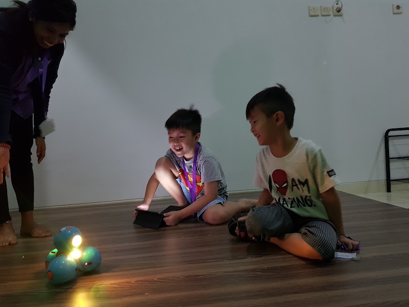 KodeKiddo Solo, Kelas Coding Anak (1) in Kota Surakarta