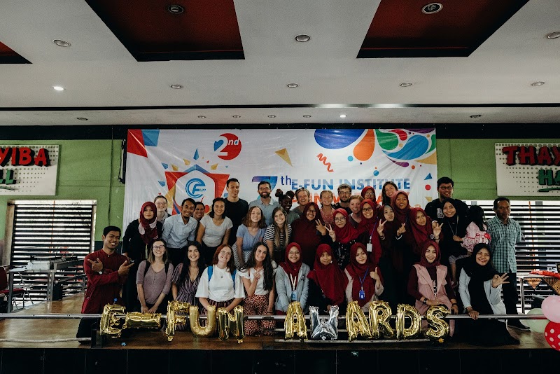 Kursus Bahasa Inggris Columbia (CEC Klaten) (2) in Kab. Klaten