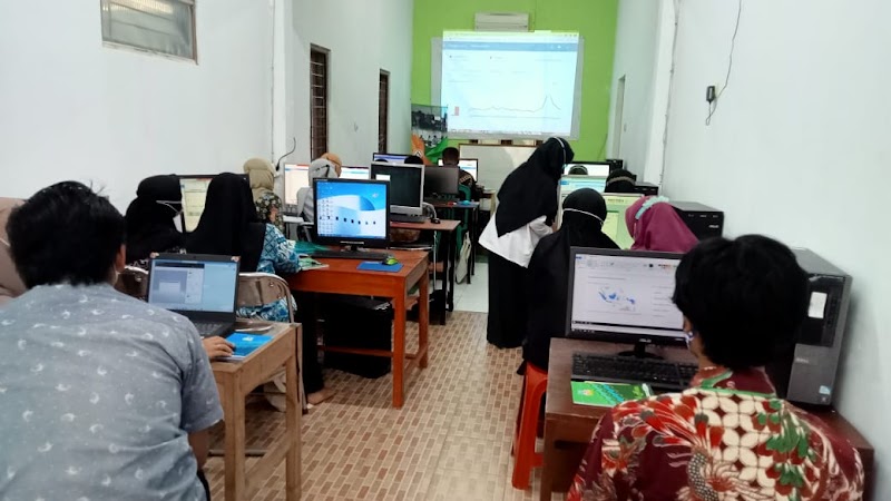 Kursus Komputer Alhikmah Ciamis (2) in Kab. Ciamis