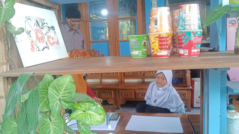 Les Kursus Anak Seni Bahasa Jawa, Menggambar, Melukis, Seni Karya Solo Raya (2) in Kota Surakarta