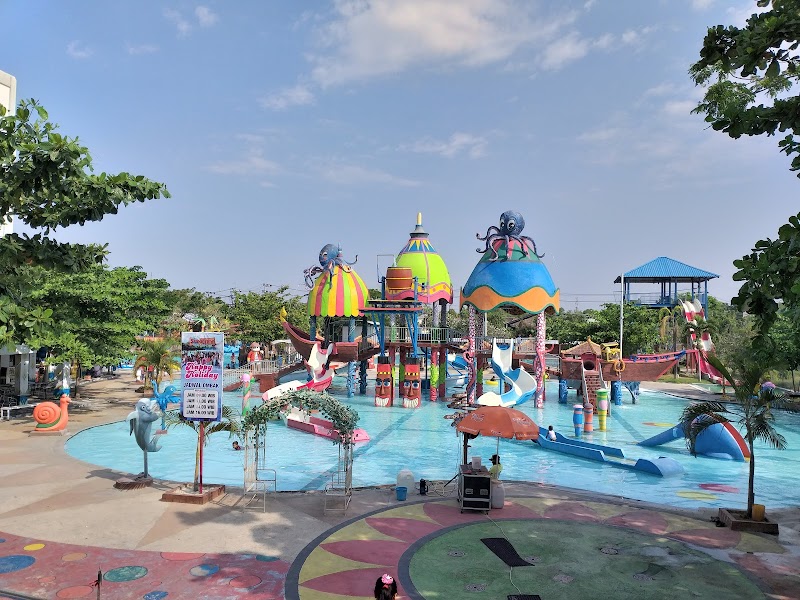 SunCity Water & ThemePark Kota Madiun (1) in Kota Madiun