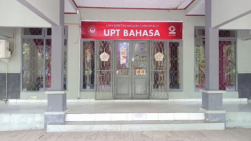 UPT Bahasa UNG (1) in Kota Gorontalo