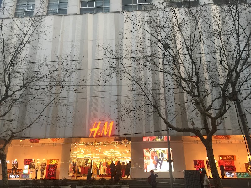 The Biggest H&M in China