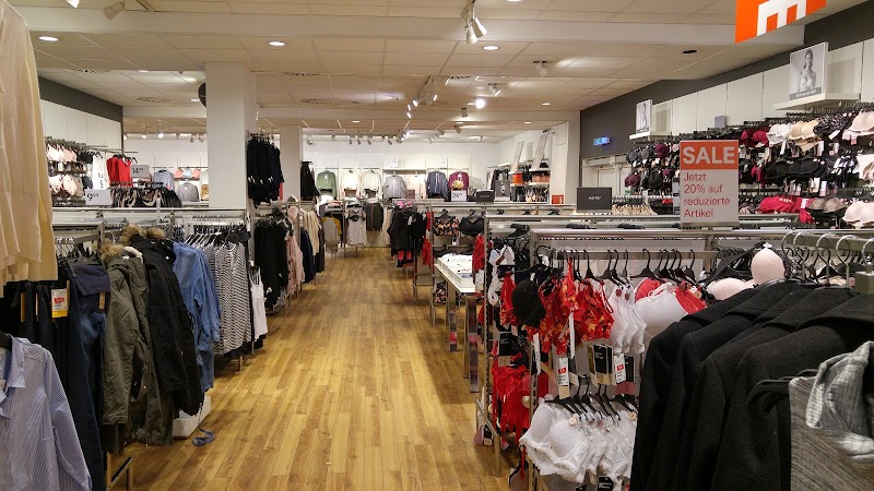 The Biggest H&M in Germany