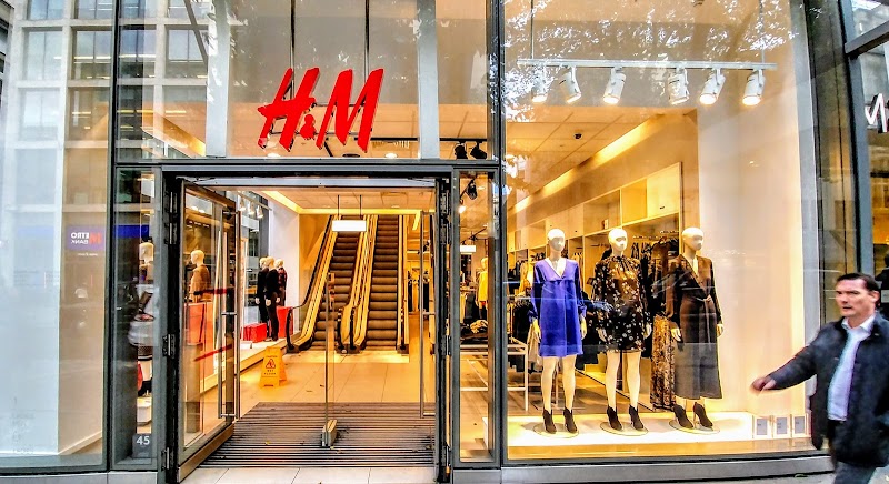 7 Biggest H&M Locations in United Kingdom: Rated and Reviewed ...