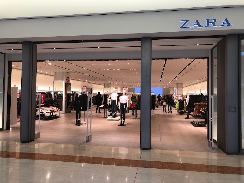 The Biggest ZARA in Italy