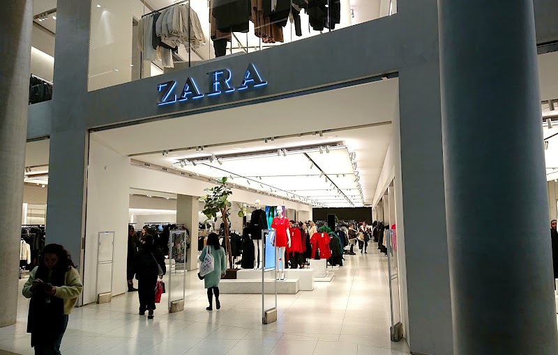 The Biggest ZARA in United Kingdom