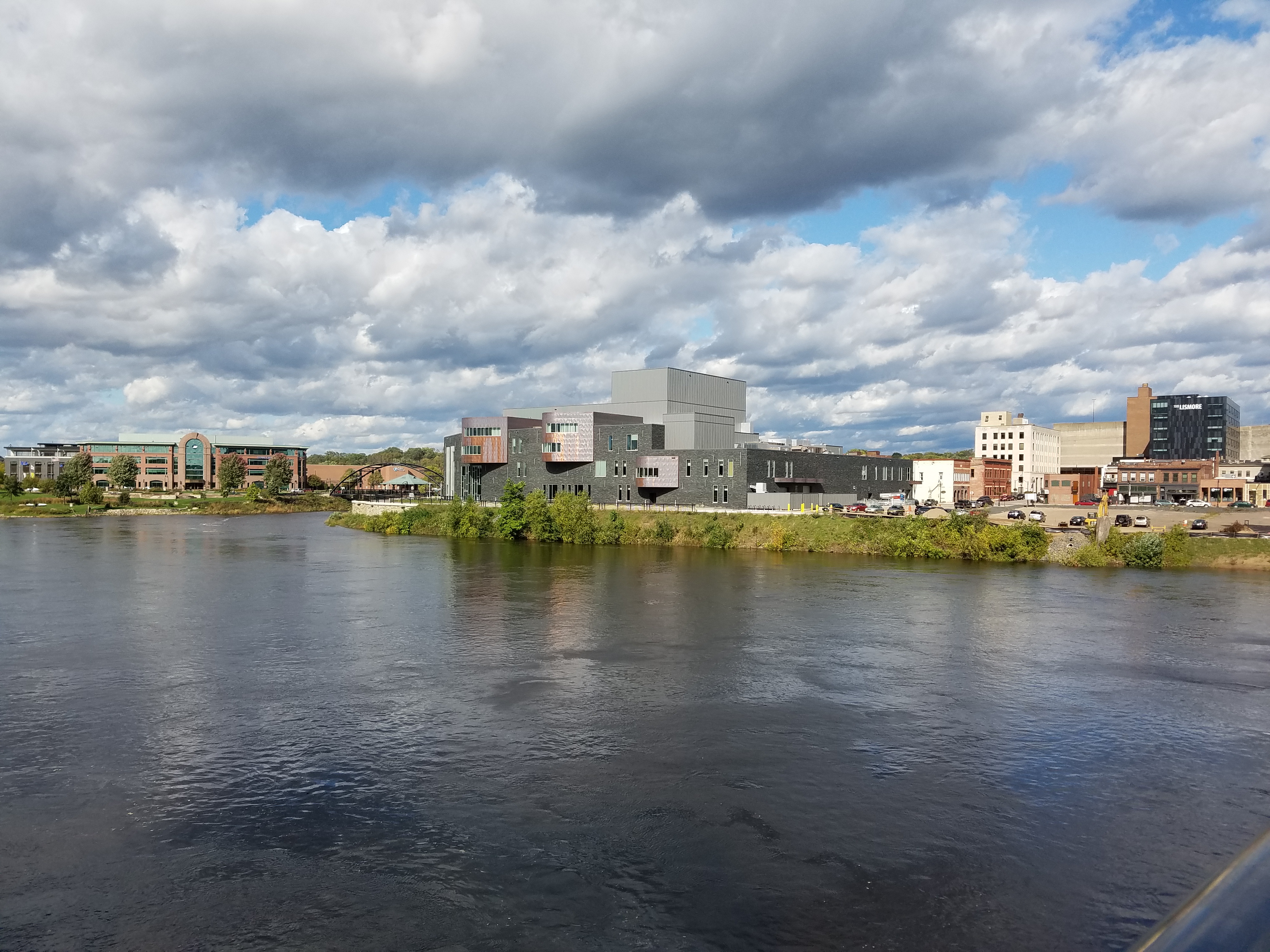 Eau Claire ( oh-KLAIR; French: [o klɛʁ]) (French for "clear water") is a city in Eau Claire and Chippewa counties in the U.S. state of Wisconsin. It is the county seat of Eau Claire County. It had a population of 69,421 in 2020, making it the state's eighth-most populous city. It is the principal city of the Eau Claire metropolitan area, locally known as the Chippewa Valley, and is also part of the larger Eau Claire-Menomonie combined statistical area.
Eau Claire is at the confluence of the Eau Claire and Chippewa Rivers on traditional Ojibwe, Dakota, and Ho-Chunk land. The area's first permanent European American settlers arrived in 1845, and Eau Claire was incorporated as a city in 1872. The city's early growth came from its extensive logging and timber industries. After Eau Claire's lumber industry declined in the early 20th century, the city's economy diversified to encompass manufacturing and Eau Claire became an educational center with the opening of the University of Wisconsin–Eau Claire in 1916. Eau Claire is also a regional commercial and business center and home to the headquarters of home improvement store chain Menards.Eau Claire is known regionally for its arts and music scenes and is the hometown of indie folk band Bon Iver, whose lead singer Justin Vernon co-curates the city's annual Eaux Claires Music & Arts Festival. Eau Claire is the second fastest-growing major city in Wisconsin after Madison, with 5.4% population growth between 2010 and 2020.