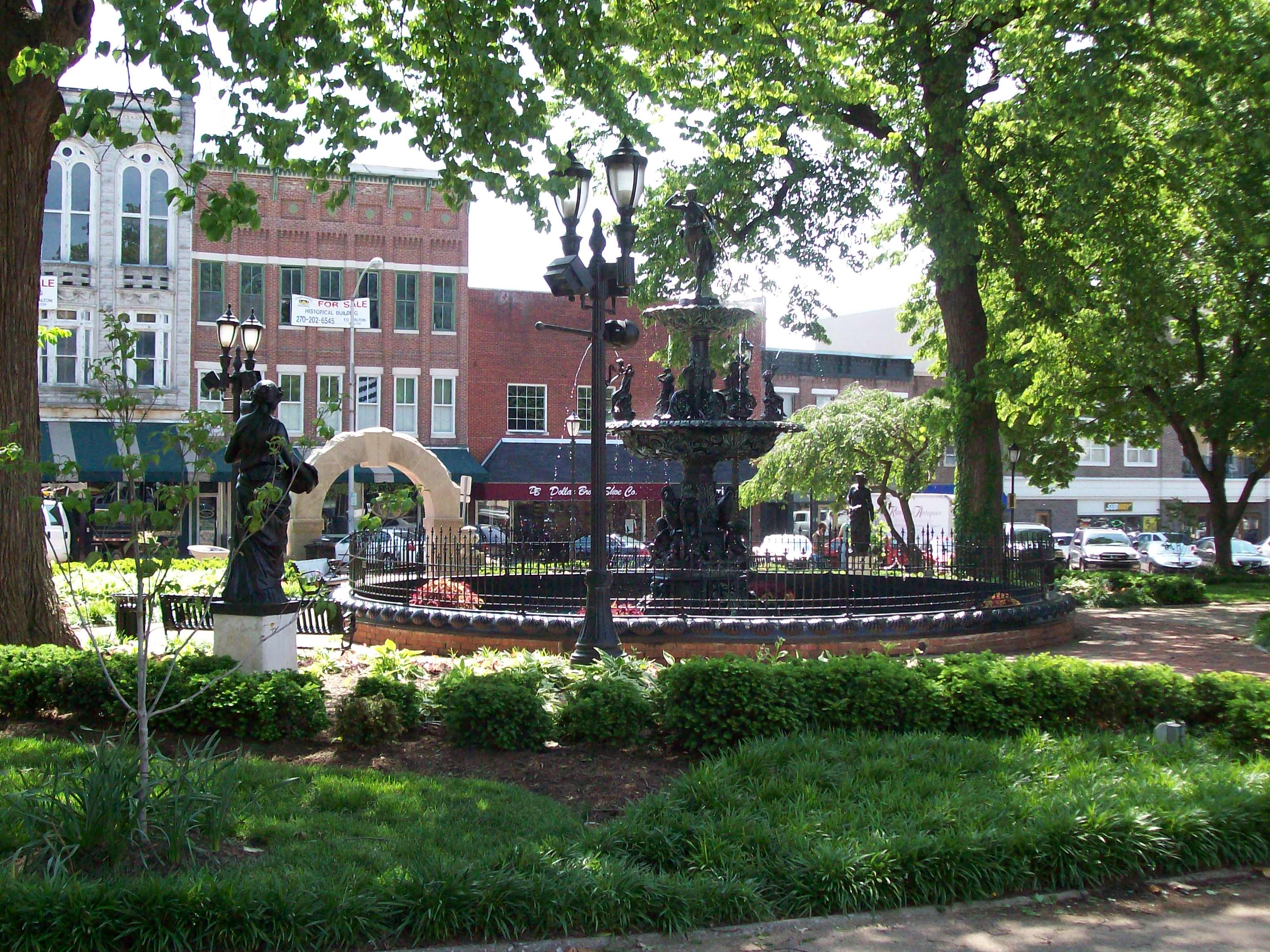 Bowling Green is a home rule-class city and the county seat of Warren County, Kentucky, United States. Founded by pioneers in 1798, Bowling Green was the provisional capital of Confederate Kentucky during the American Civil War. As of the 2020 census, its population of 72,294 made it the third-most-populous city in the state after Louisville and Lexington; its metropolitan area, which is the fourth largest in the state after Louisville, Lexington, and Northern Kentucky, had an estimated population of 179,240; and the combined statistical area it shares with Glasgow has an estimated population of 233,560.In the 21st century, it is the location of numerous manufacturers, including General Motors, Spalding, and Fruit of the Loom. The Bowling Green Assembly Plant has been the source of all Chevrolet Corvettes built since 1981. Bowling Green is also home to Western Kentucky University and the National Corvette Museum.